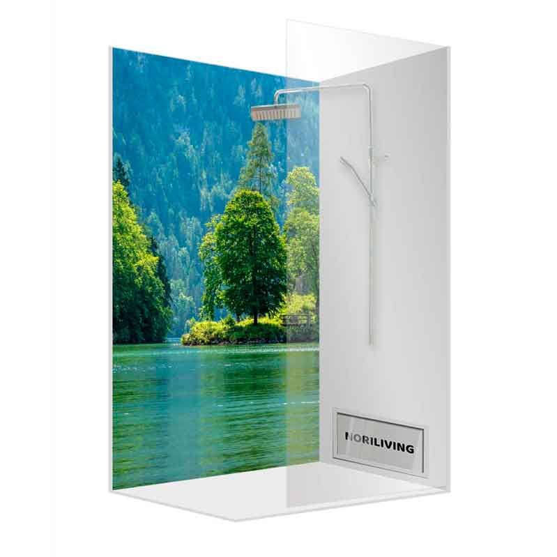 Dusche mit Glaswand, die ein malerisches Naturbild mit einem See und Bäumen zeigt. Ideal für ein entspannendes Duscherlebnis.