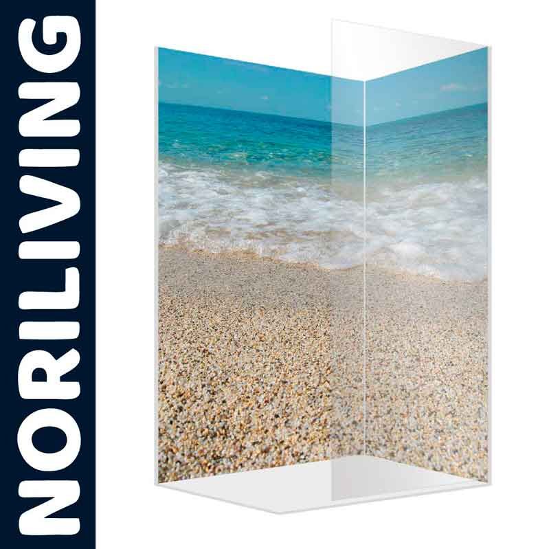 Duschtrennwand aus Glas mit beruhigendem Strand- und Meeresmotiv von Noriliving