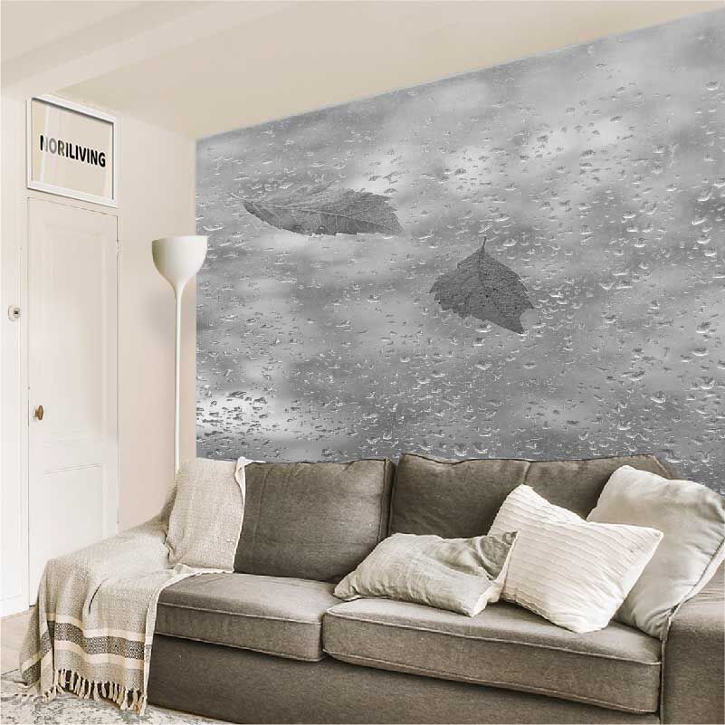 im Wohnzimmer eingebaute Wohnzimmerrückwand mit Motiv Herbstblätter auf Glas 692 schwarz-weiß