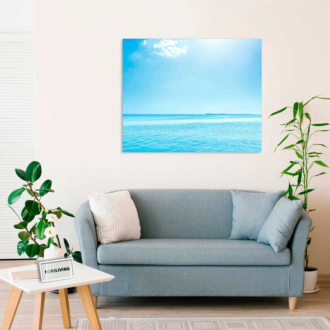 Wandbild über dem Sofa mit Motiv blaues Meer mit Insel am Horizont 135