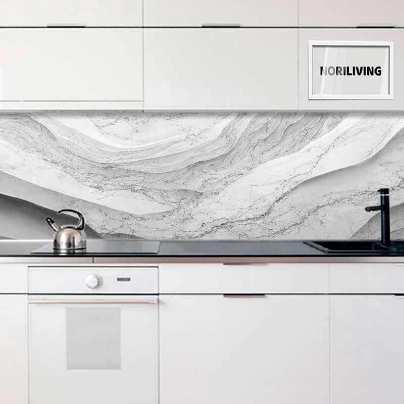 in der Küche eingebaute Küchenrückwand mit Motiv Marmor beige-rosé mit goldfarbigen Einschlüssen 076 schwarz-weiß