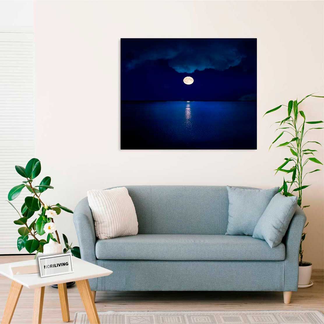 Wandbild über dem Sofa mit Motiv Vollmond in Wolken über dem Wasser 755