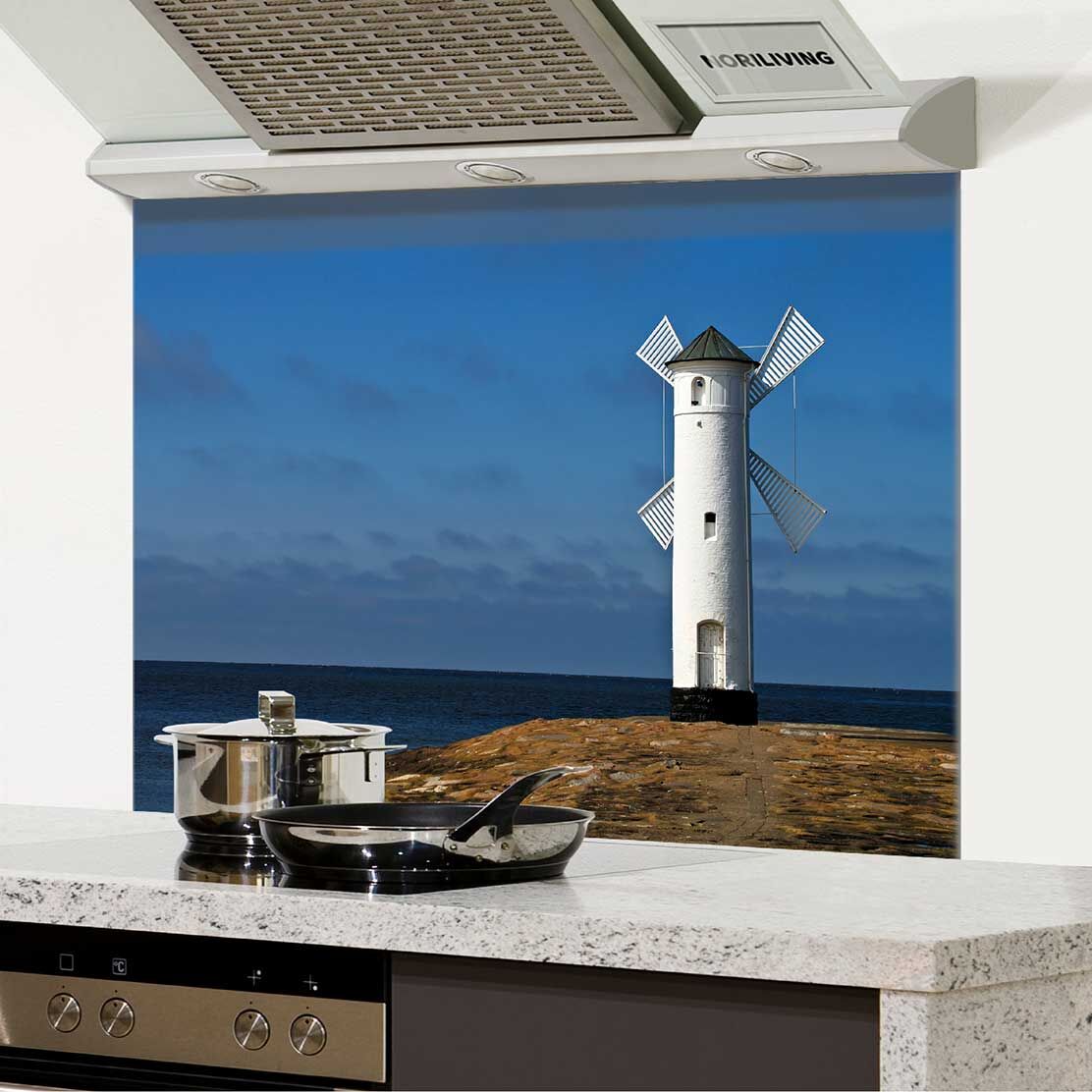 in der Küche eingebauter Spritzschutz Küche - Herd mit Motiv Leuchtturm Windmühle weiß 360