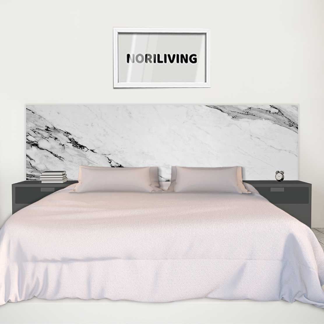 im Schlafzimmer eingebaute Bettrückwand mit Motiv Marmor dunkelgrau 117c