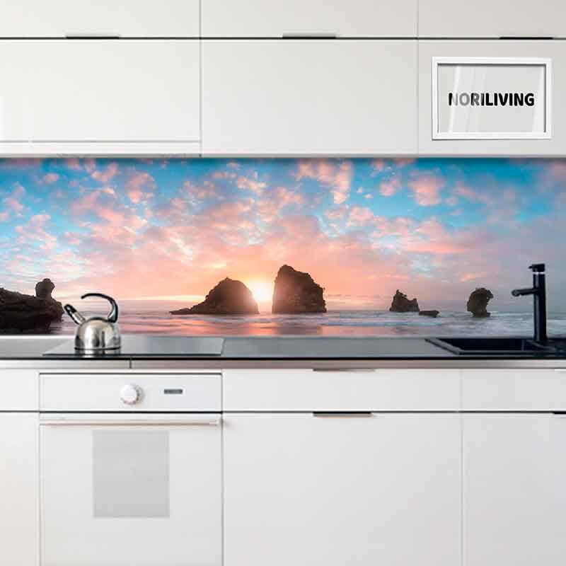 in der Küche eingebaute Küchenrückwand mit Motiv Rote Sonne über Sommer Meer in Thailand 803
