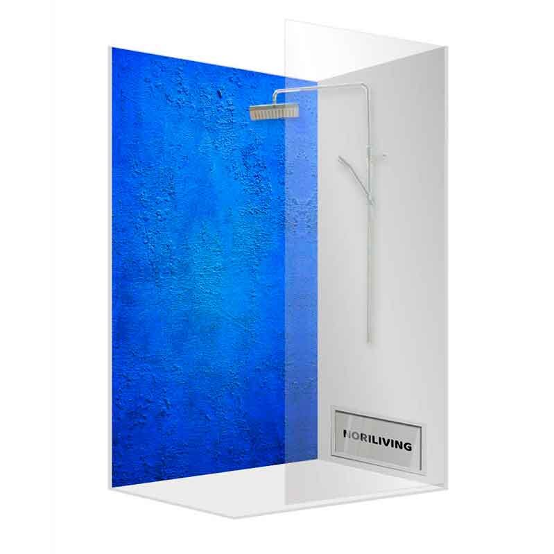 Elegante Duschkabine mit blauem Wanddesign und Glaswand, ideal für stilvolle Badezimmer.