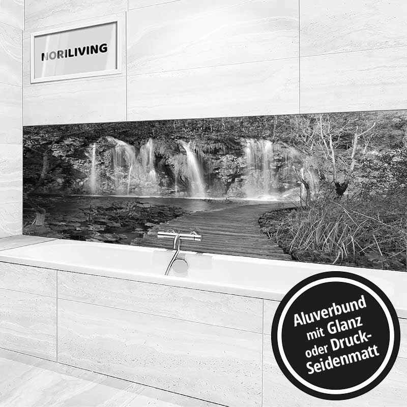 Ansicht des Badrückwand-Motivs Wasserfall Nationalpark Plitvicer Seen Kroatien 813 schwarz-weiß Höhe zentriert