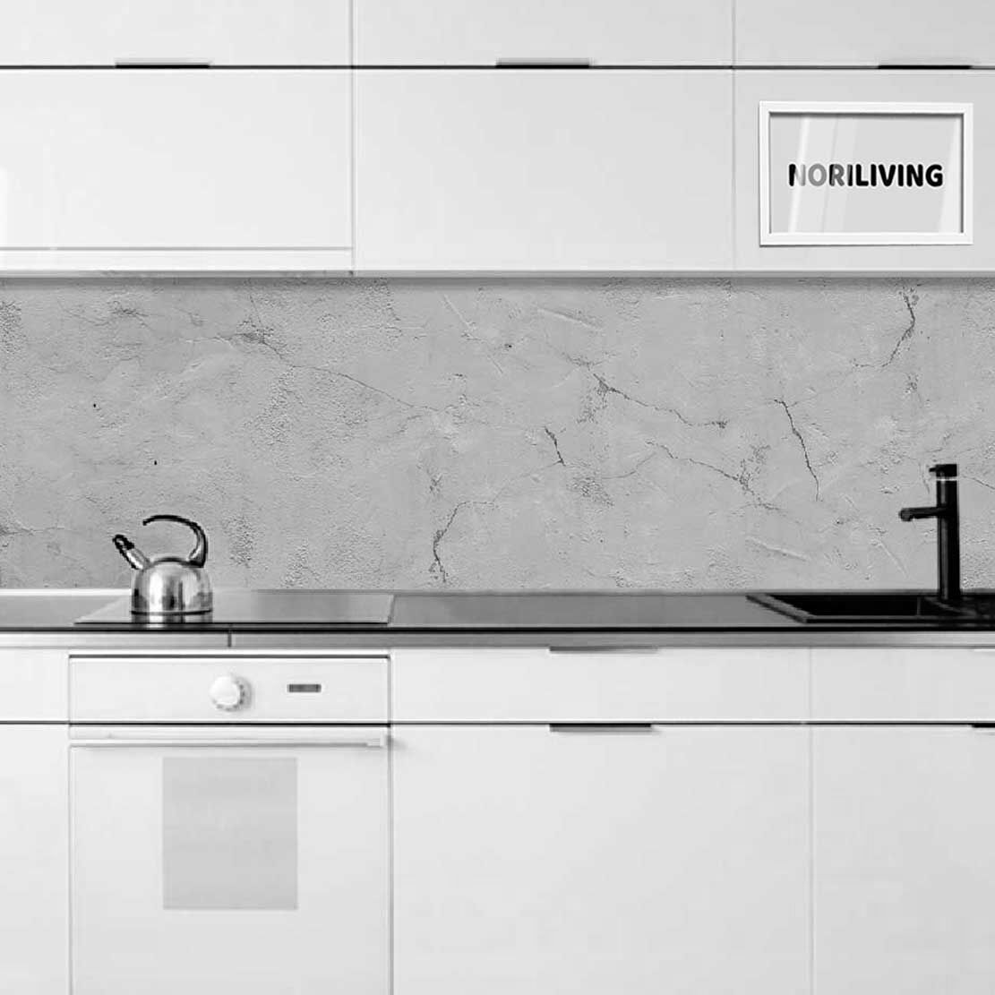 in der Küche eingebaute Küchenrückwand mit Motiv Beton hellgrau 607 schwarz-weiß