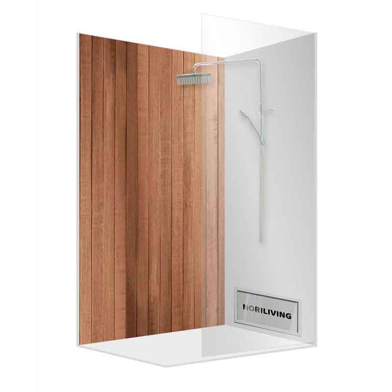 Dusche mit Glaswand und hölzerner Rückwand mit Regenduschkopf