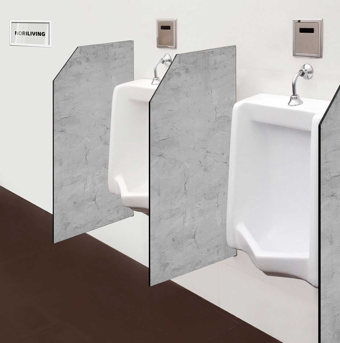 in der Toilette eingebaute Schamwand mit Motiv Rauputz hellgrau 607 schwarz-weiß