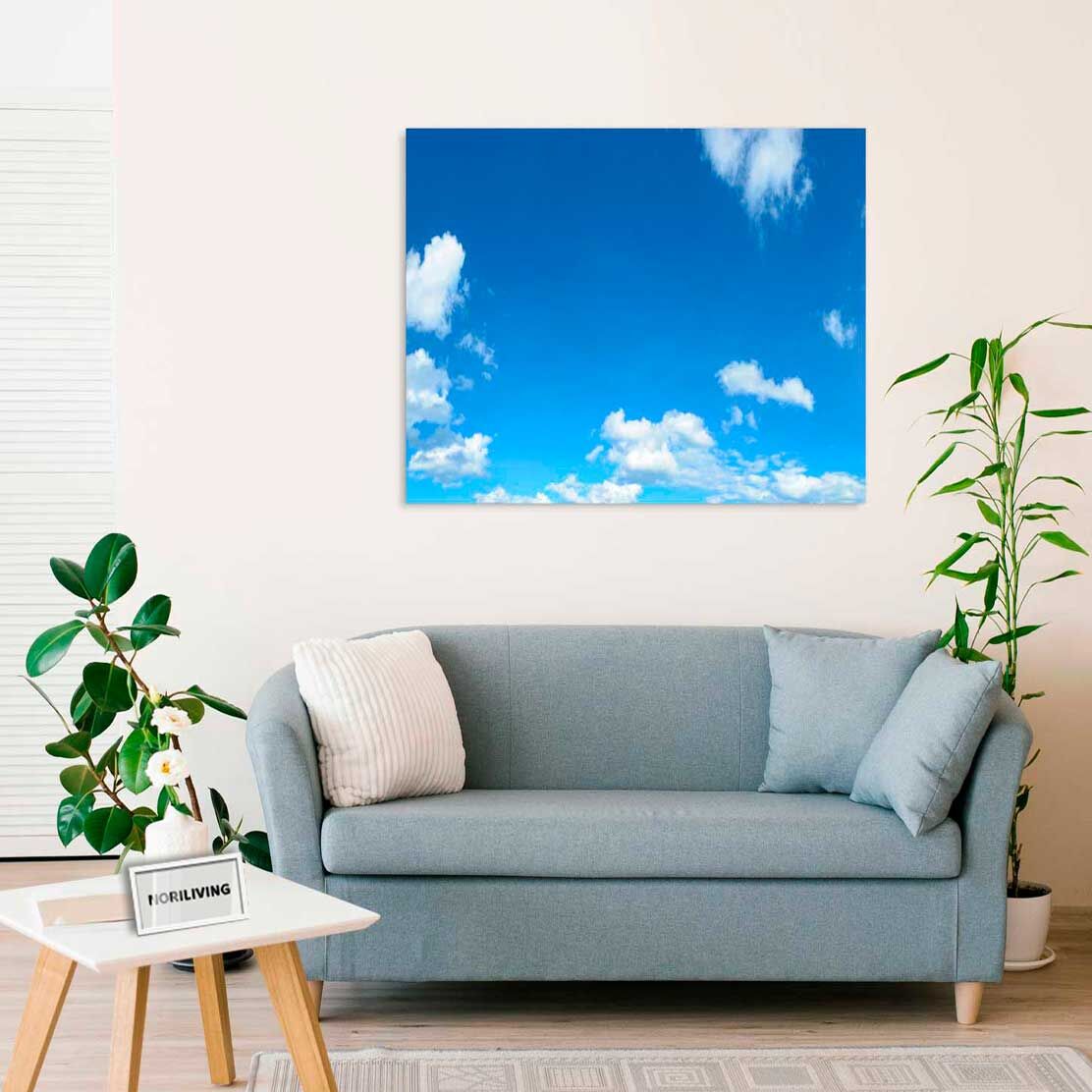 Wandbild über dem Sofa mit Motiv blauer Himmel mit Wolken 986