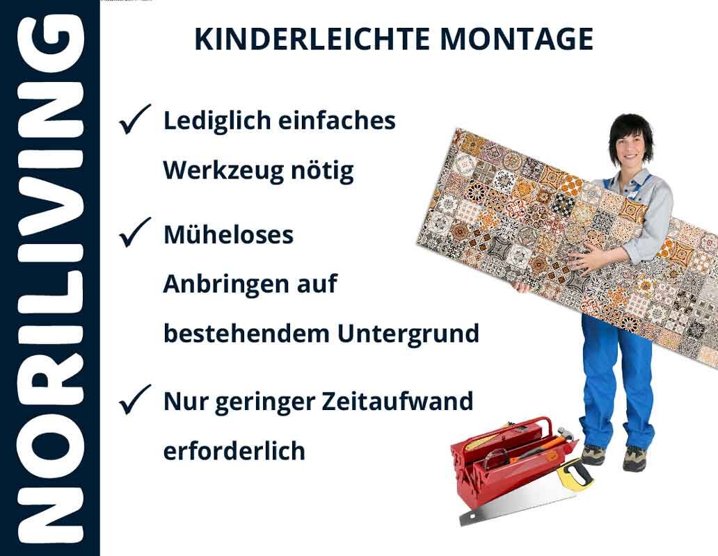 Eine Person hält eine dekorative Wandtafel mit orientalischem Muster. Auf der Grafik steht 'Kinderleichte Montage' mit Vorteilen: einfaches Werkzeug, müheloses Anbringen und geringer Zeitaufwand.
