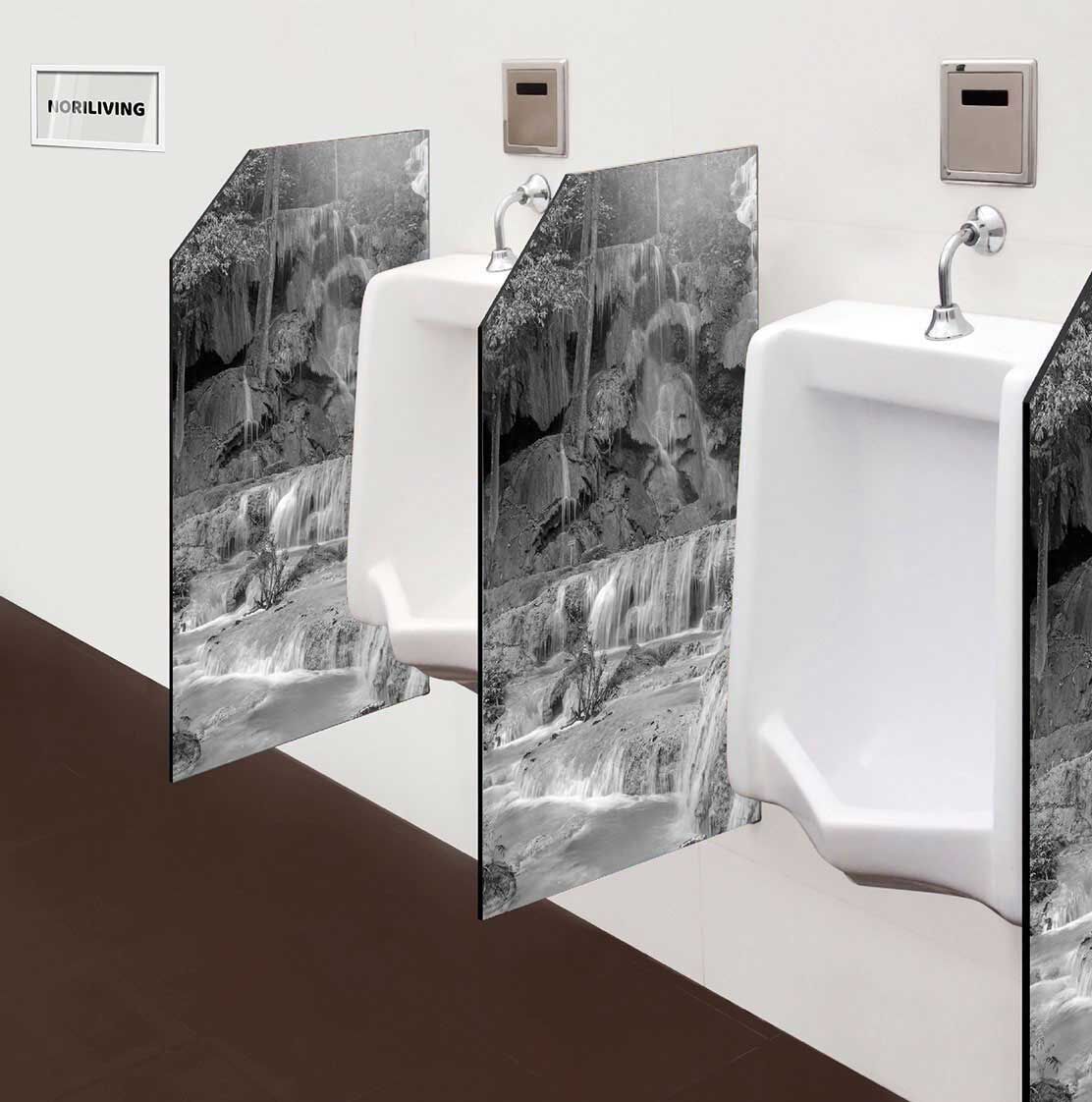 in der Toilette eingebaute Schamwand mit Motiv Tat Kuang Si Wasserfälle Laos 696 schwarz-weiß