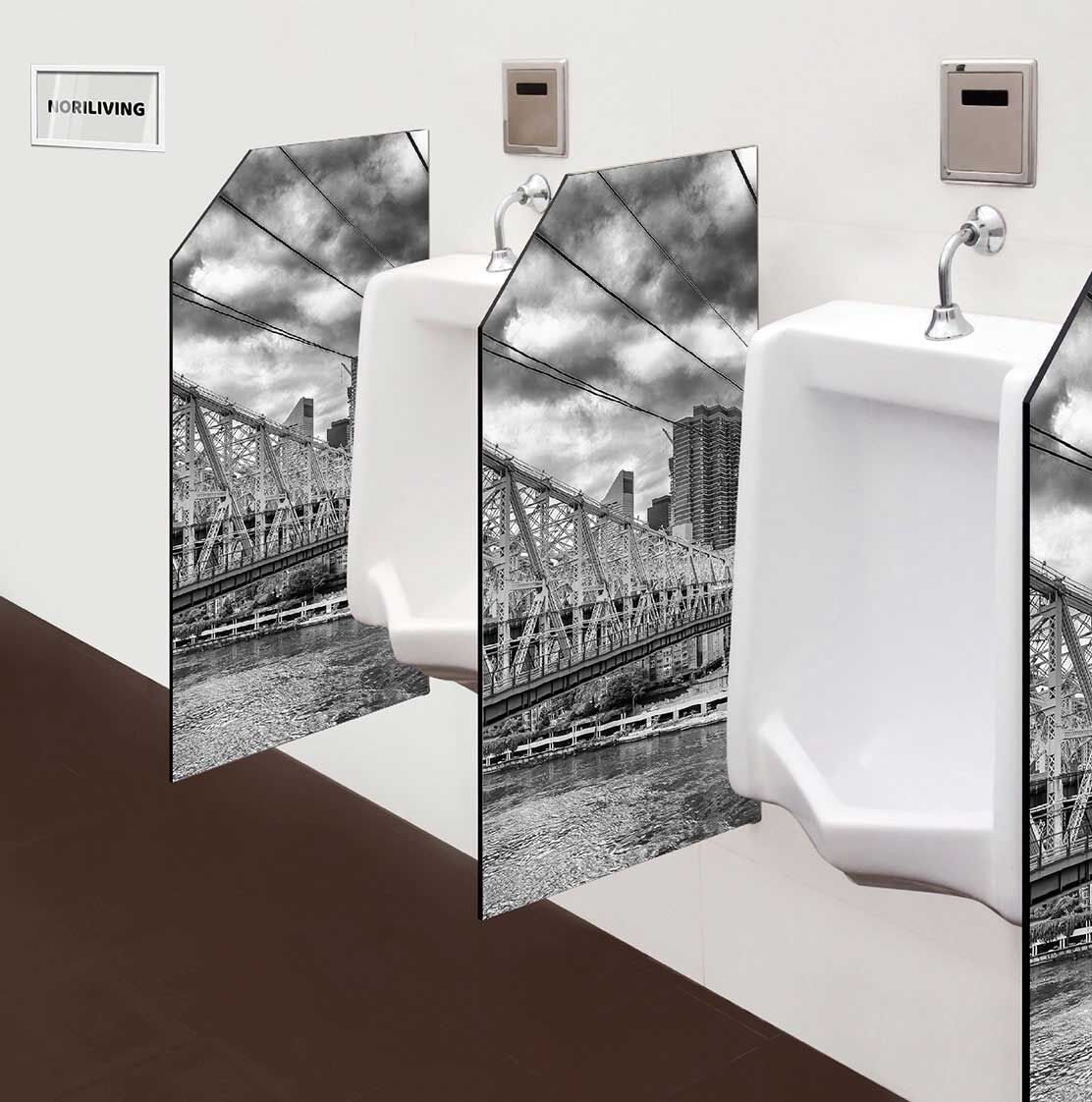in der Toilette eingebaute Schamwand mit Motiv Skyline von Manhattan 360