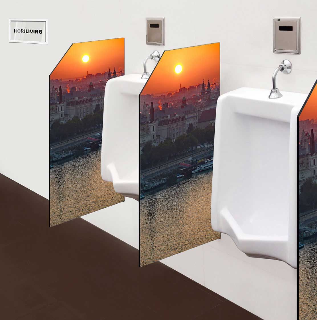 in der Toilette eingebaute Schamwand mit Motiv Sonnenaufgang über Budapest Ungarn 485