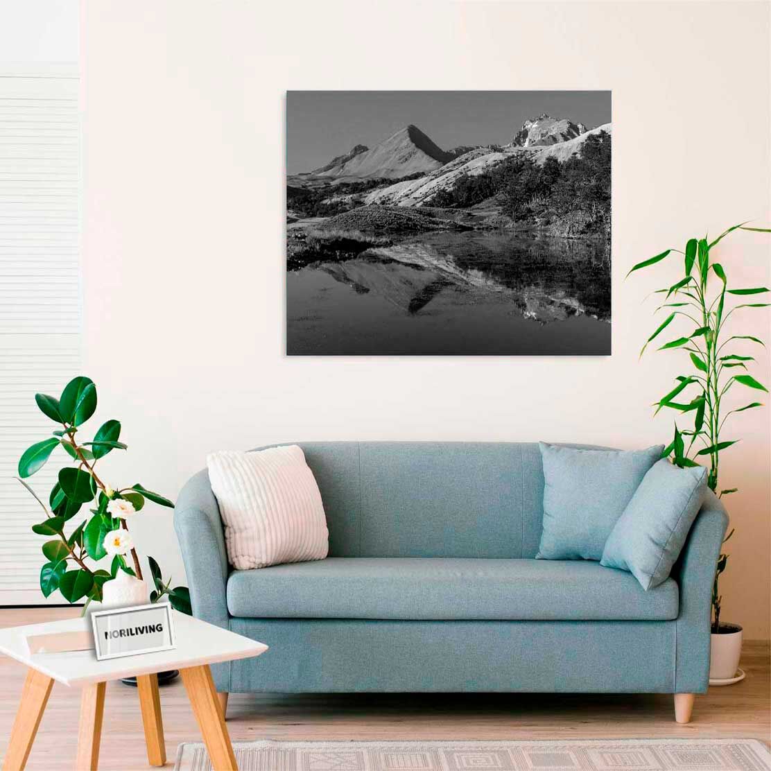 Wandbild über dem Sofa mit Motiv Berglandschaft mit Gebirgssee in Patagonien 365 schwarz-weiß
