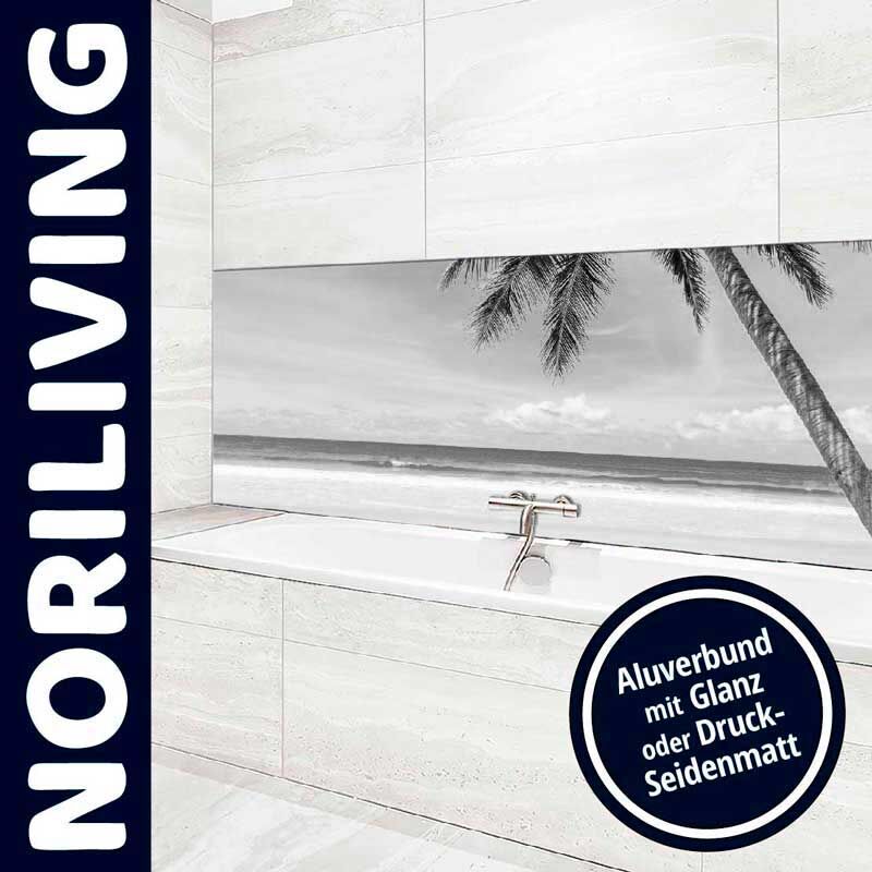 Modernes Badezimmer mit grauer Fliesenoptik, Aluverbund und Tropenmotiv von Noriliving