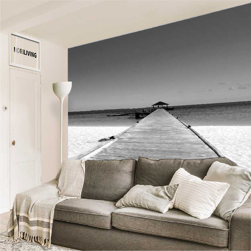 im Wohnzimmer eingebaute Wohnzimmerrückwand mit Motiv Steg Malediven 097 schwarz-weiß