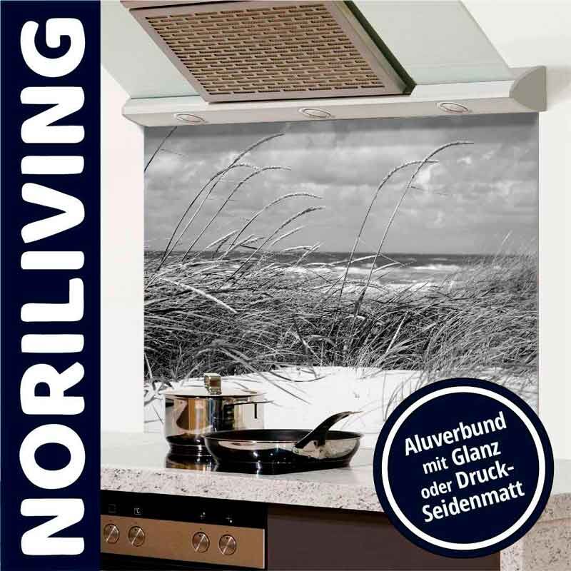 Dekorative Küchenrückwand mit Küstenmotiv, erhältlich in Glanz oder Druck-Seidenmatt, von Noriliving.
