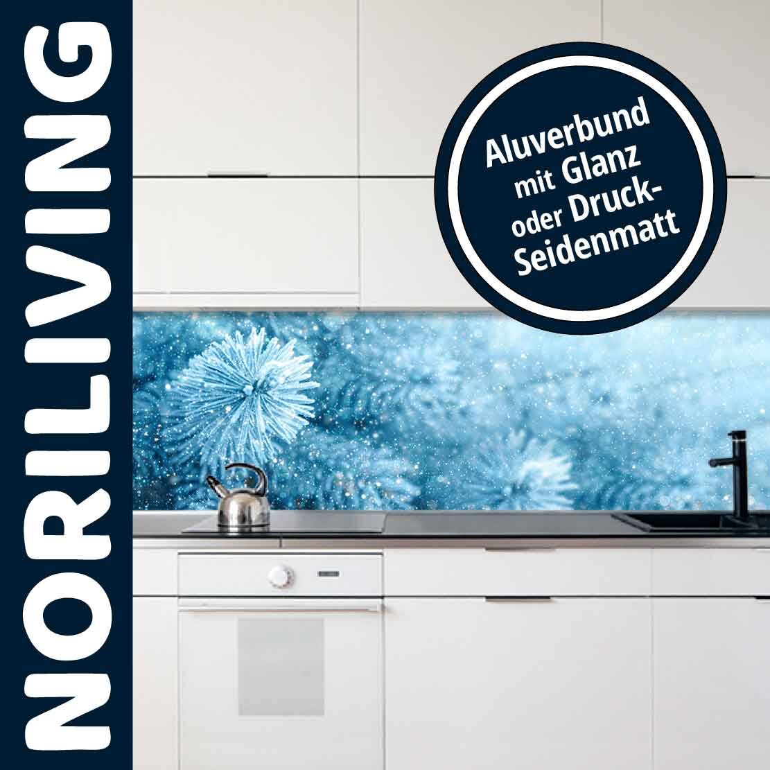Küchenrückwand mit blauem Design, erhältlich in Aluverbund mit Glanz oder Druck-Seidenmatt von NORILIVING