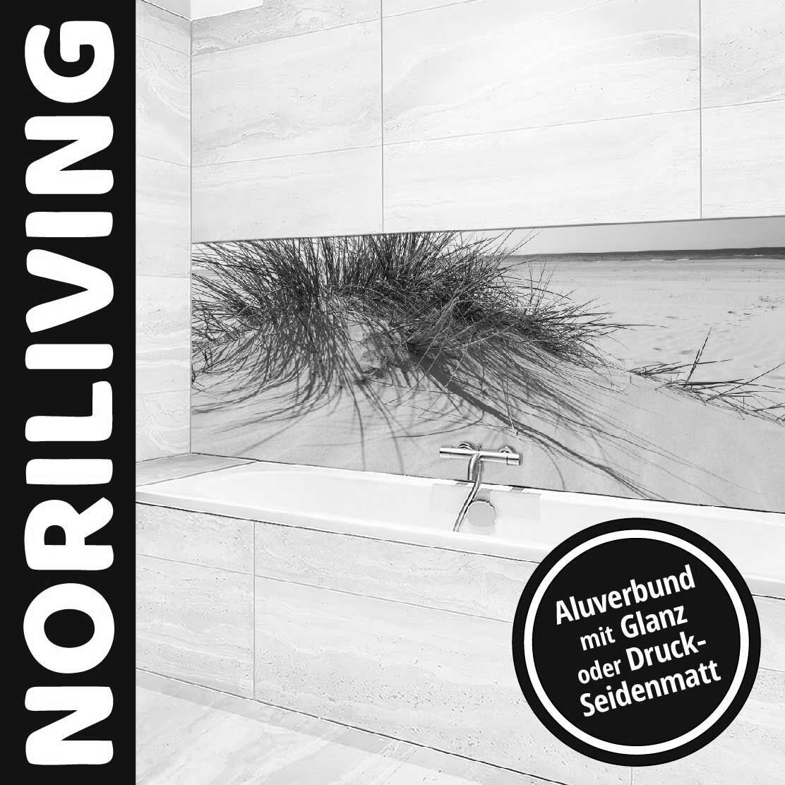 Badezimmer mit stilvollem Naturmotiv auf Aluverbund, erhältlich in Glanz oder Seidenmatt