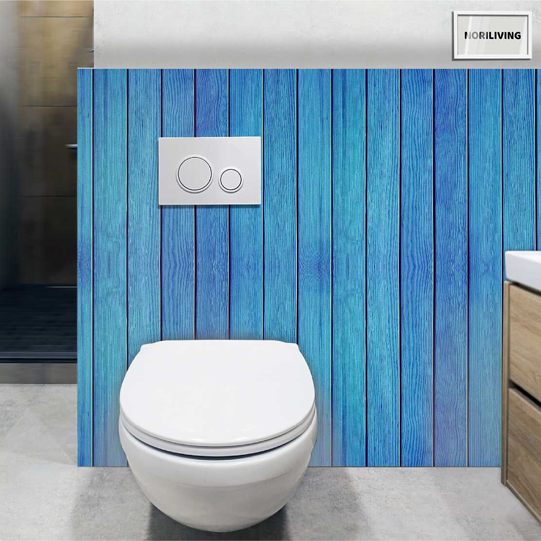 im WC eingebaute Toilettenrückwand mit Motiv Holzzaun blau 470
