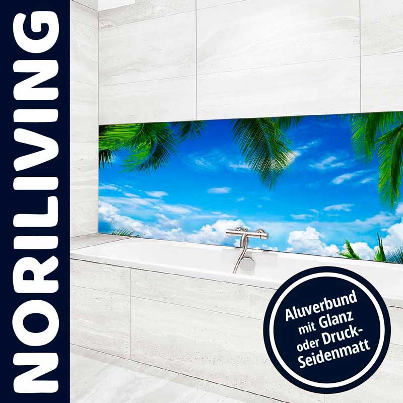 Dekorativer Aufsatz für Badewanne mit Palmenmotiv Moderne Badezimmergestaltung mit tropischem Palmenprint als Wanddekoration über der Badewanne