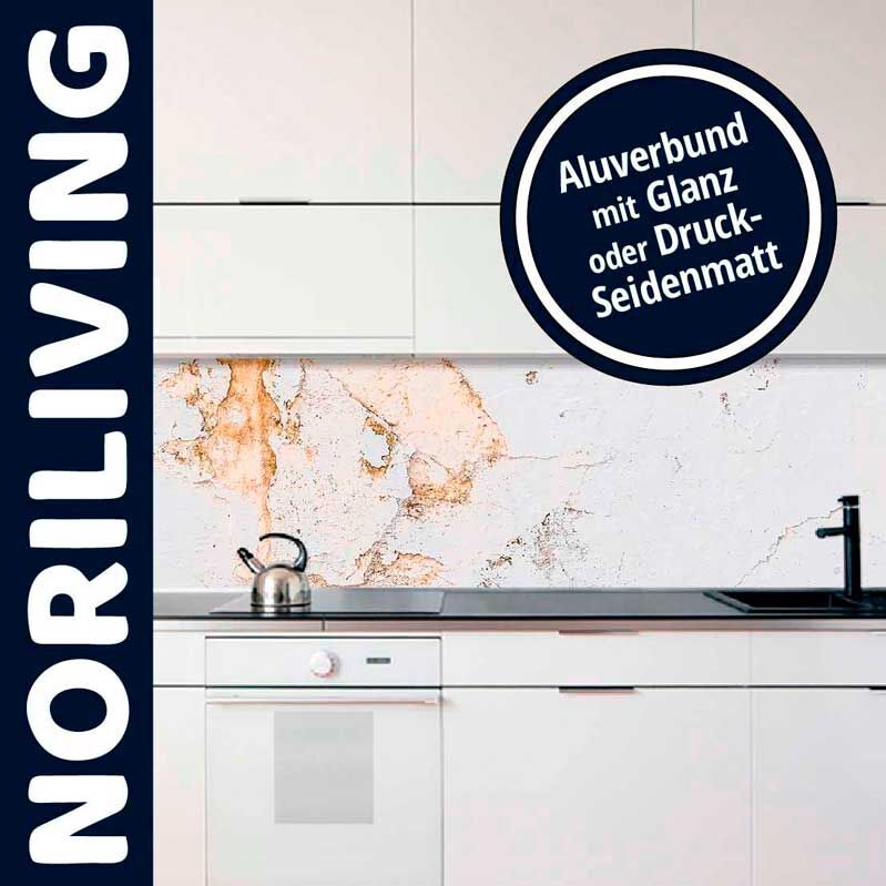 Moderne Küche mit stilvoller Aluverbund-Rückwand in Glanz oder Druck-Seidenmatt, angeboten von Noriliving.