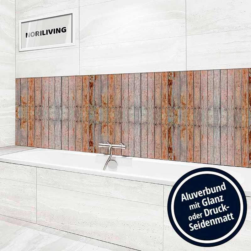 Modernes Badezimmer mit Wandverkleidung in rustikalem Holzdesign und Aluverbund-Oberfläche