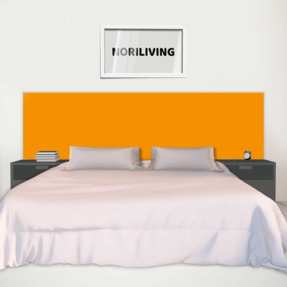 im Schlafzimmer eingebaute Bettrückwand mit Motiv Unifarbe Orange 2346