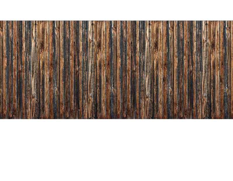 Nahaufnahme einer rustikalen Holzwand mit vertikalen Holzlatten in verschiedenen Brauntönen. Perfekt für eine natürliche Raumdekoration.