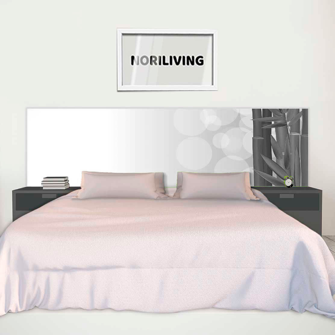 im Schlafzimmer eingebaute Bettrückwand mit Motiv Bambus 664 schwarz-weiß