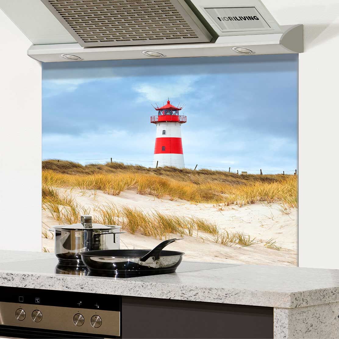 in der Küche eingebauter Spritzschutz Küche - Herd mit Motiv Leuchtturm am Strand 815