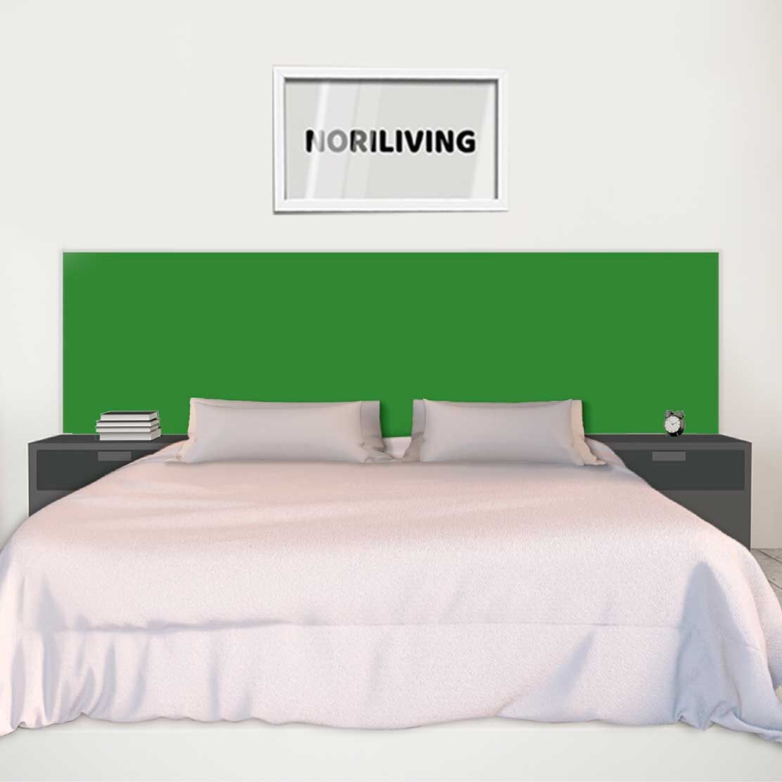 im Schlafzimmer eingebaute Bettrückwand mit Motiv Unifarbe Grün 2331