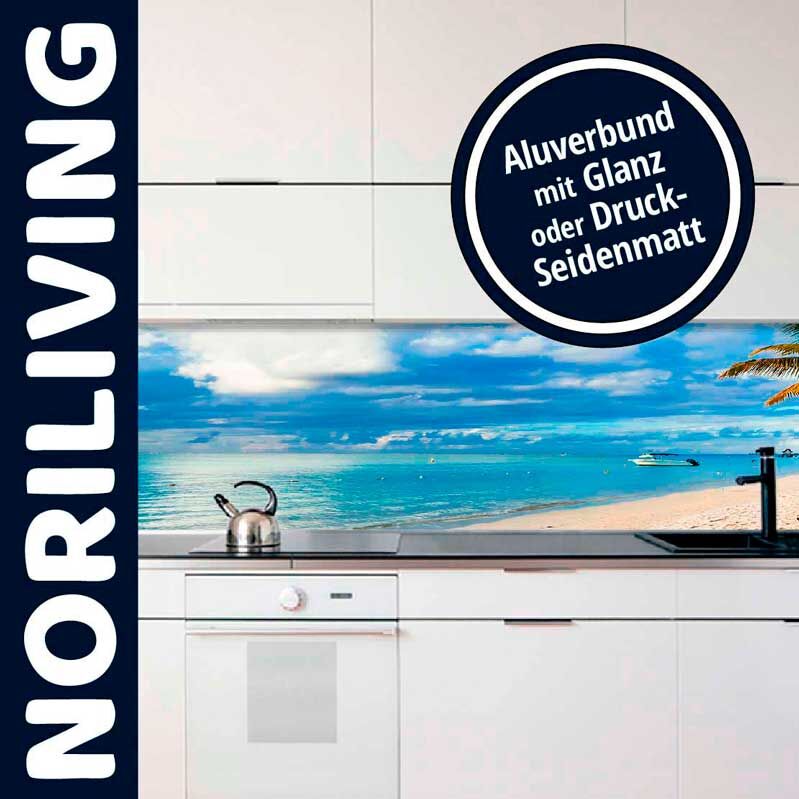 Moderne Küche mit Aluverbund-Rückwand und Strandmotiv, wahlweise in glänzend oder seidenmatt erhältlich