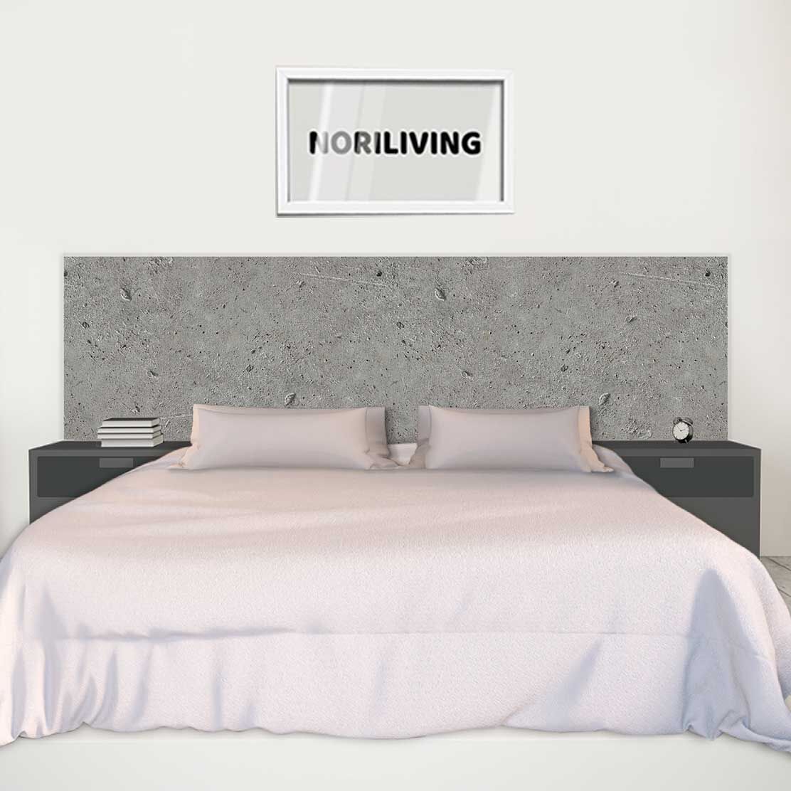 im Schlafzimmer eingebaute Bettrückwand mit Motiv Rauer Beton 041