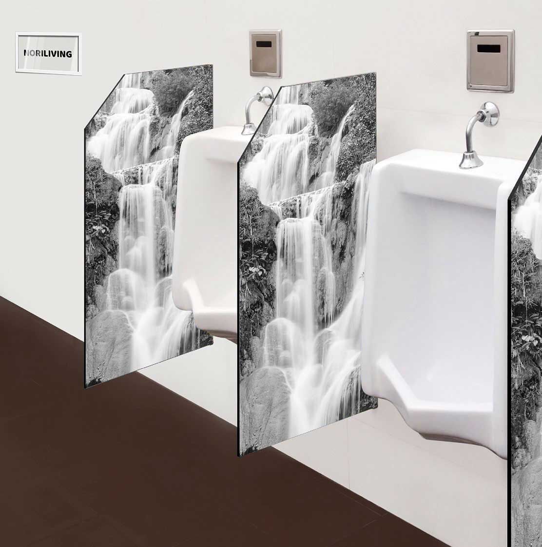 in der Toilette eingebaute Schamwand mit Motiv Wasserfall in Asien 829 schwarz-weiß