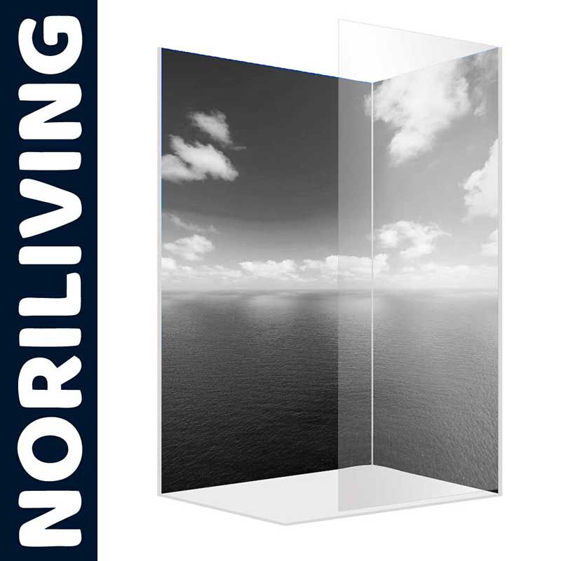 Duschrückwand mit Meerblick-Motiv von Noriliving, Glas mit Wolkenhimmel und Meer