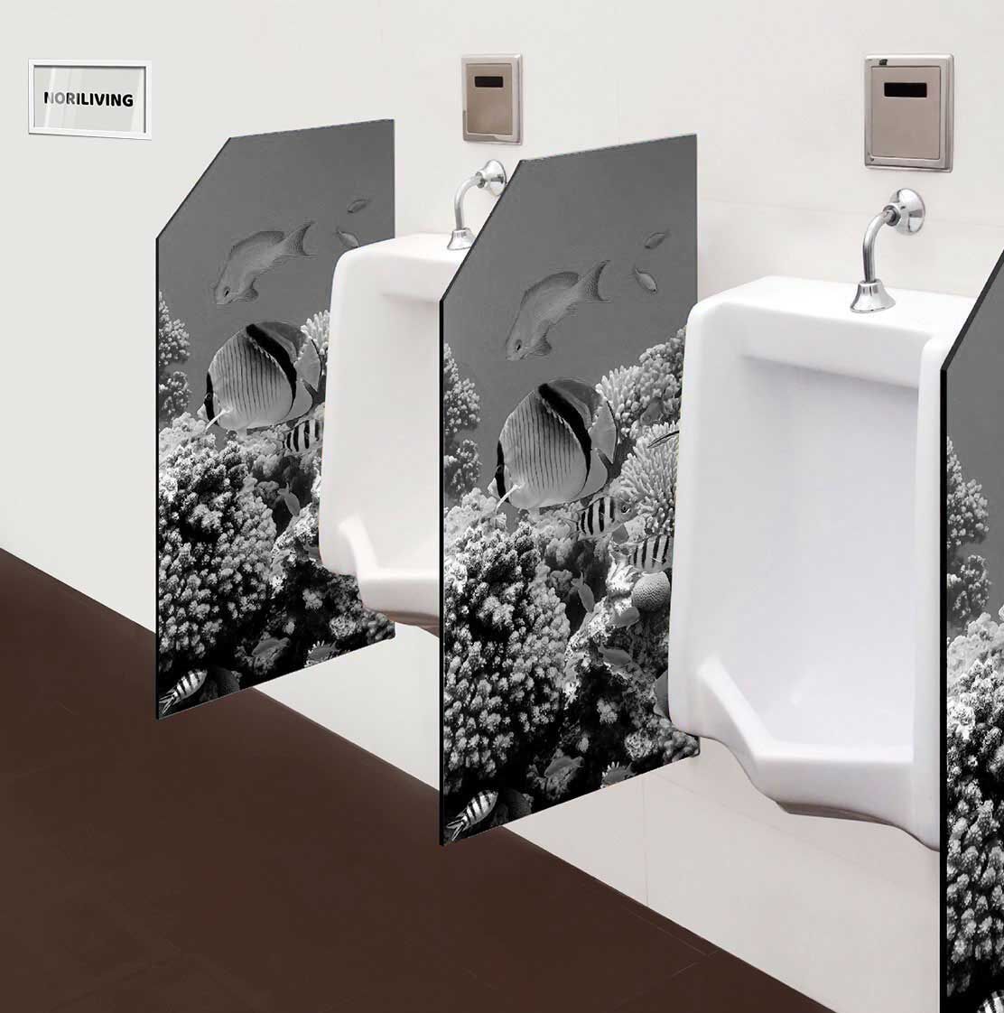 in der Toilette eingebaute Schamwand mit Motiv Fische im Meer 496 schwarz-weiß