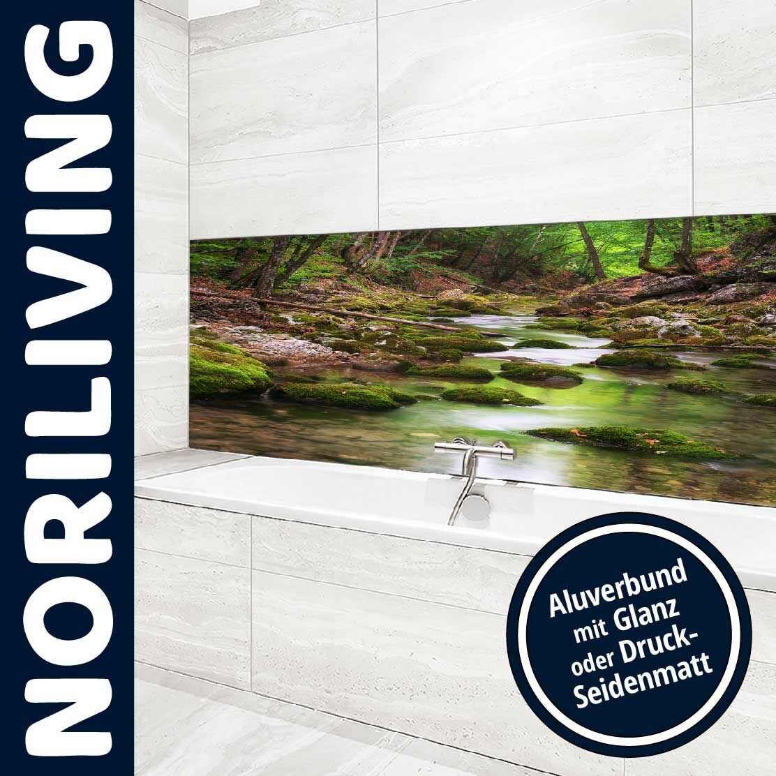 Moderne Badezimmerwand mit Landschaftsbild eines grünen Waldes und fließendem Gewässer, ergänzt durch ein Aluverbundmaterial in Glanz oder Druck-Seidenmatt von NORILIVING.