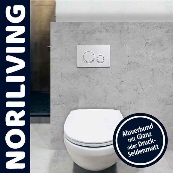 Stilvolle Designer-Toilette vor einer grauen Wand mit Spülknopf von NORILIVING