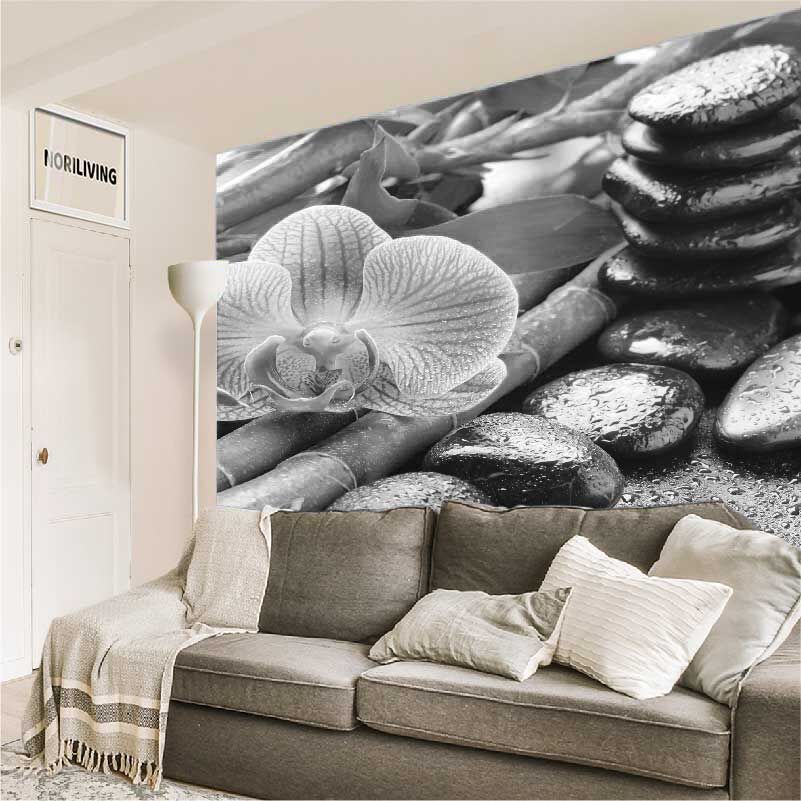 im Wohnzimmer eingebaute Wohnzimmerrückwand mit Motiv Zen Steine mit Orchidee und Bambus 896 schwarz-weiß