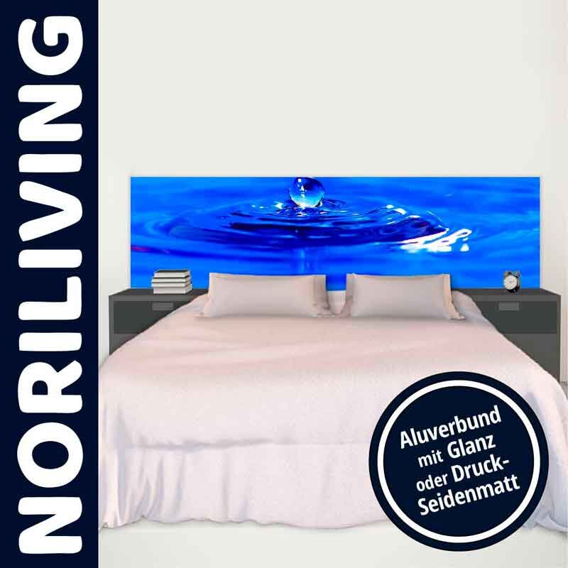 Gemütliches Schlafzimmer mit modernem Wasser-Motiv-Panel und Aluverbundoberfläche in Glanz oder Seidenmatt, ausgestattet von Noriliving
