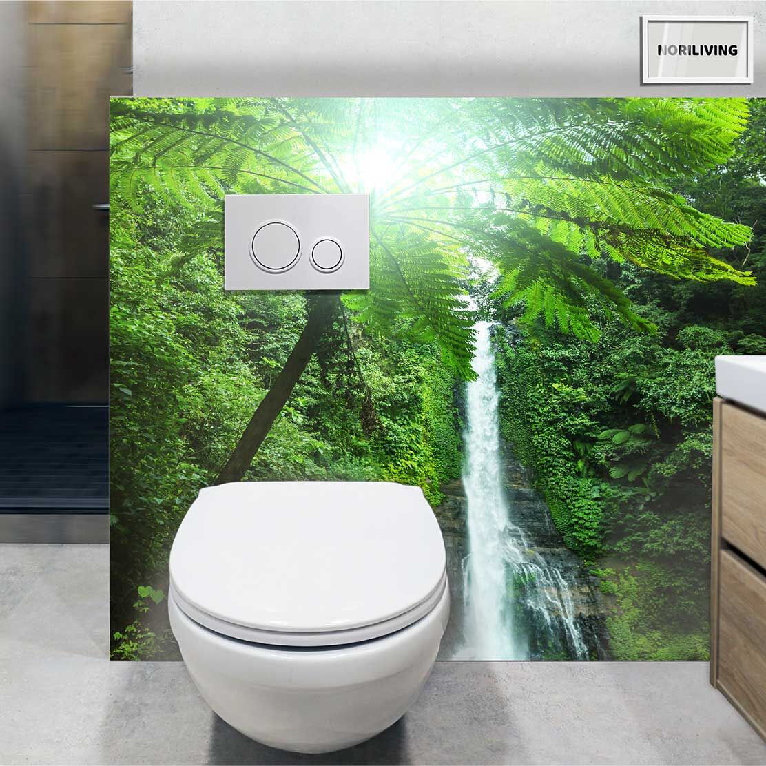 im WC eingebaute Toilettenrückwand mit Motiv Wasserfall im indonesischen Dschungel 878