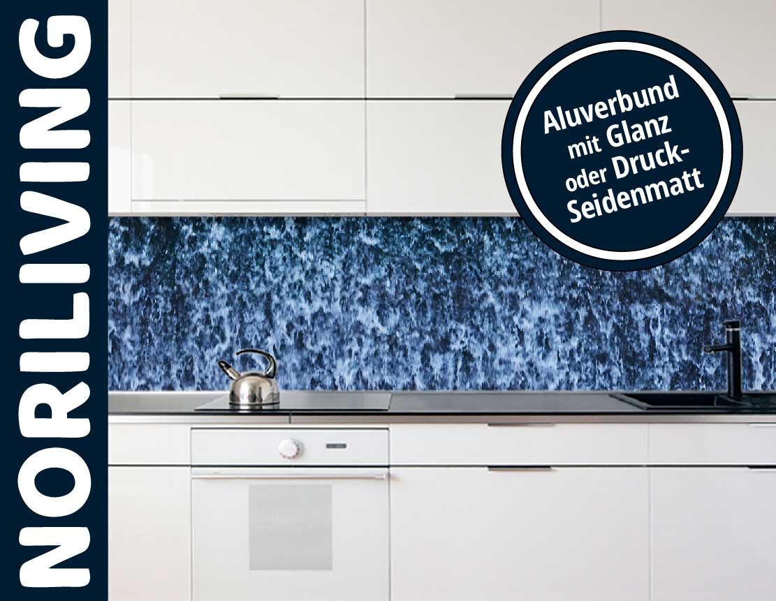 in der Küche eingebaute Küchenrückwand mit Motiv Wasserwand Cascade 358