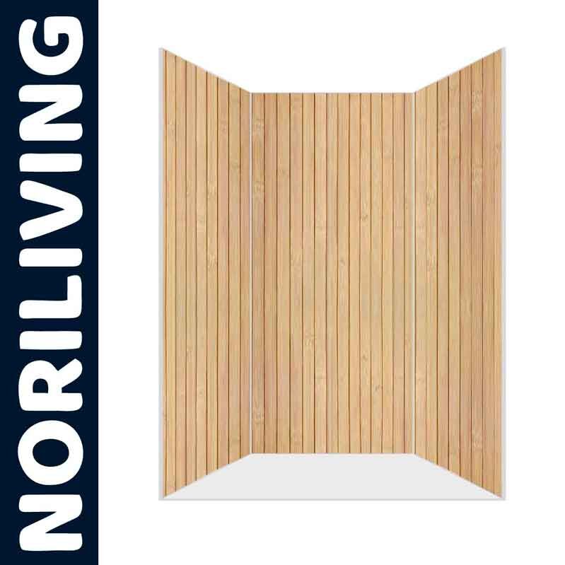 Raumteiler aus hellem Holz mit vertikalen Streifen von NORILIVING