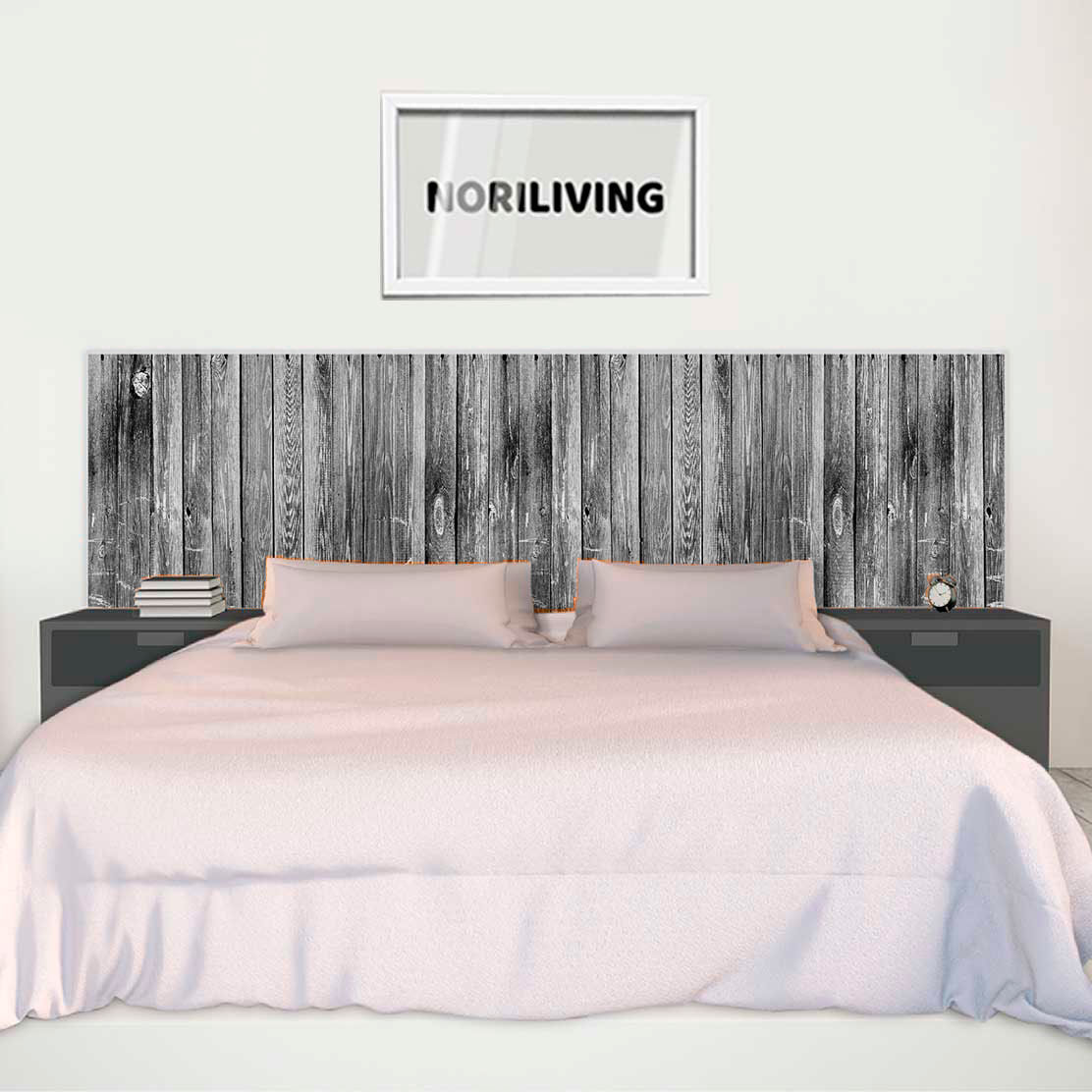 im Schlafzimmer eingebaute Bettrückwand mit Motiv Alte Scheunenbretter 786 schwarz-weiß
