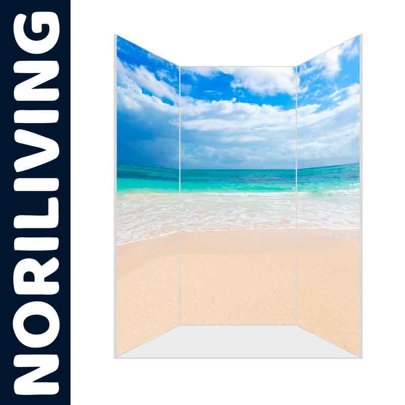 Dekorativer Raumteiler von NORILIVING mit Panorama-Strandbild und blauem Himmel