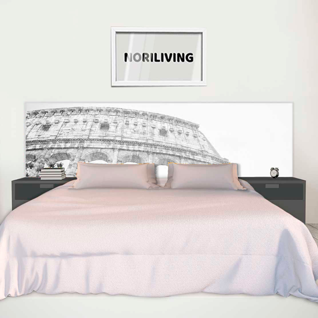 im Schlafzimmer eingebaute Bettrückwand mit Motiv Kolosseum Rom bei Sonnenuntergang 544 schwarz-weiß