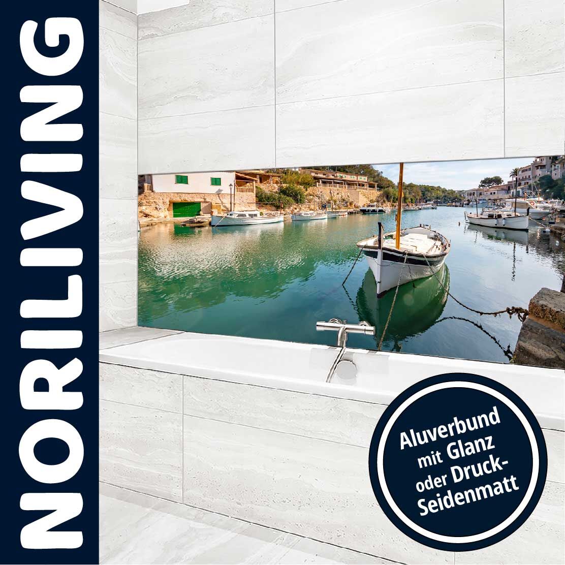 Badewannenverkleidung von Noriliving mit Bild eines Bootes auf Wasser, erhältlich in Glanz oder Druck-Seidenmatt